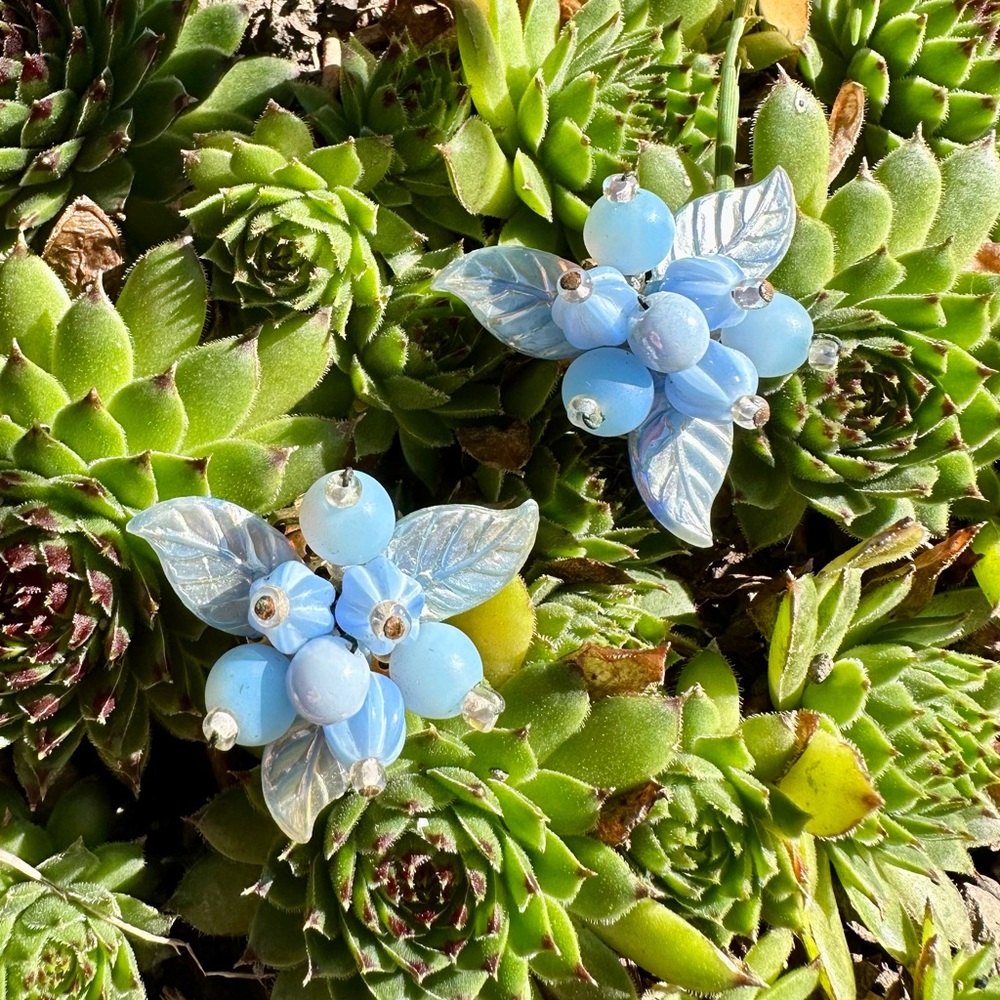 Vintage Elegant Blue Floral Clip Earrings